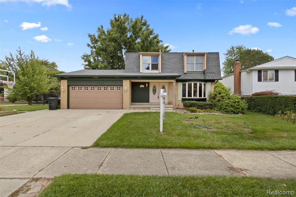 625 Kings Way, Canton, MI 48188 — front exterior