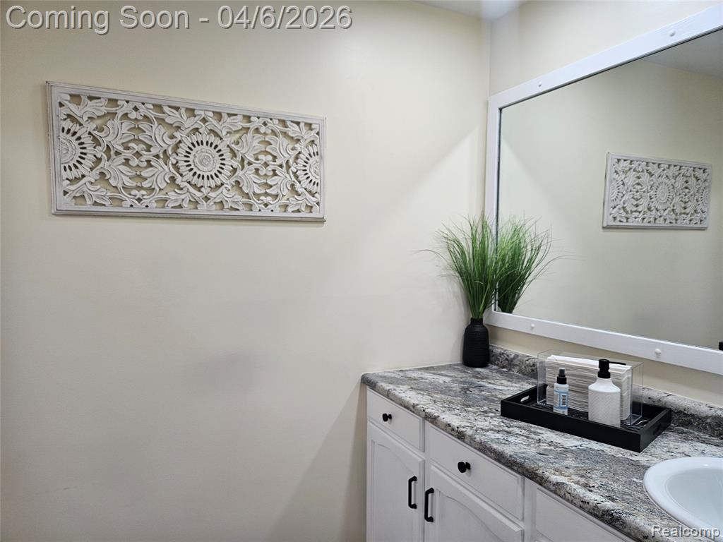720 CHURCH Street, Flint, MI 48502 — Photo 17