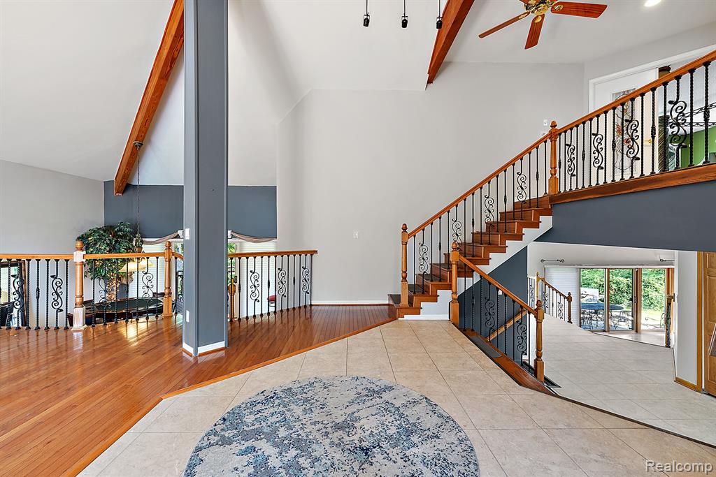 8398 ELKRUN Drive, Clarkston, MI 48348 — Photo 6