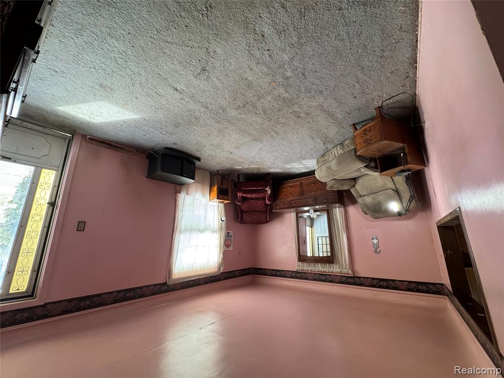 31980 Alvin Street, Garden City, MI — Photo 3