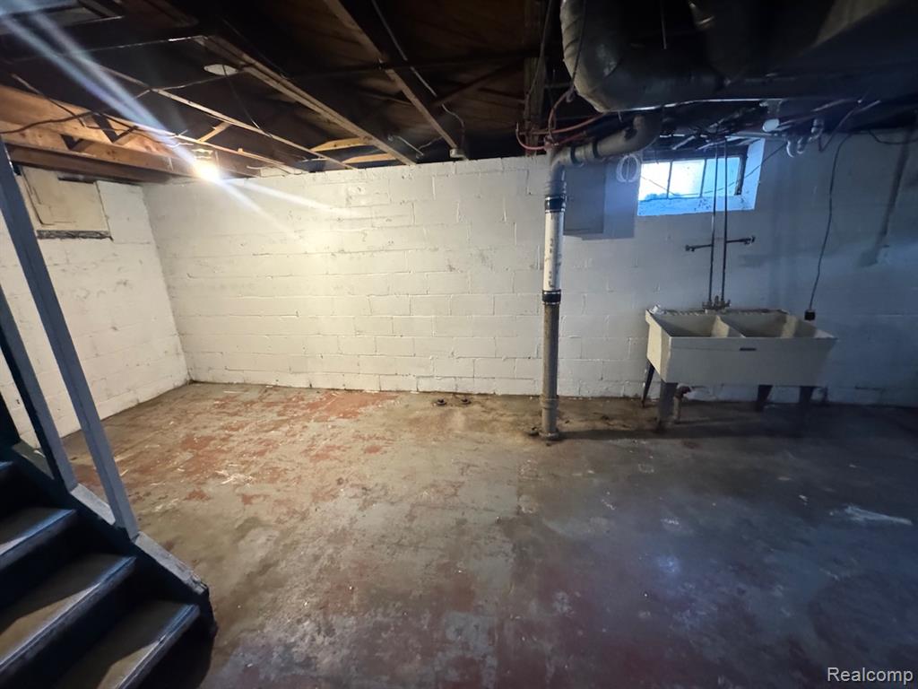 9261 Camley Street, Detroit, MI 48224 — Photo 12