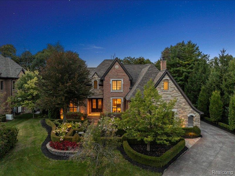 44104 Verona Lane, Northville, MI 48168 — front exterior