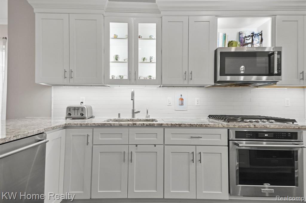 515 GRATEN Street, 39, Birmingham, MI 48009 — Photo 14