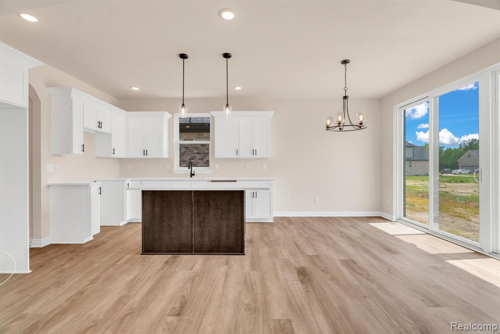 4118 Spring Meadows Drive, Sterling Heights, MI 48314 — Photo 12