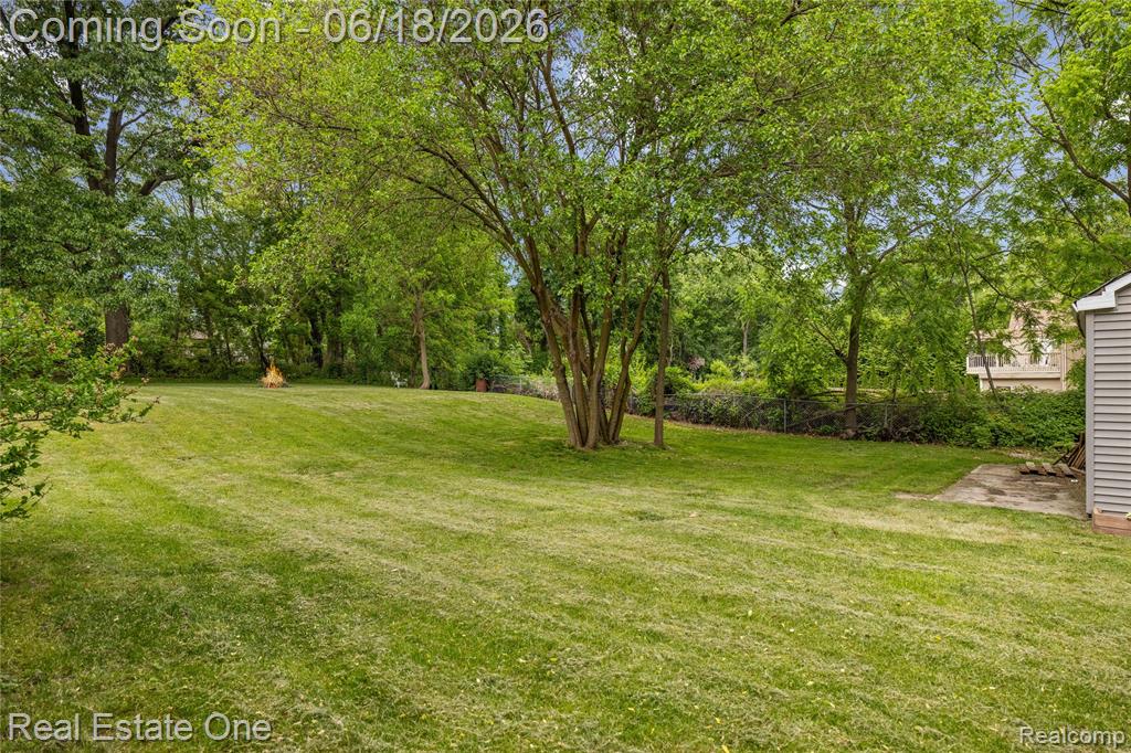 2275 Richwood Road, Auburn Hills, MI 48326 — Photo 6