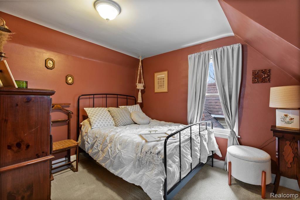 716 WOODLAWN Avenue, Royal Oak, MI 48073 — Photo 18