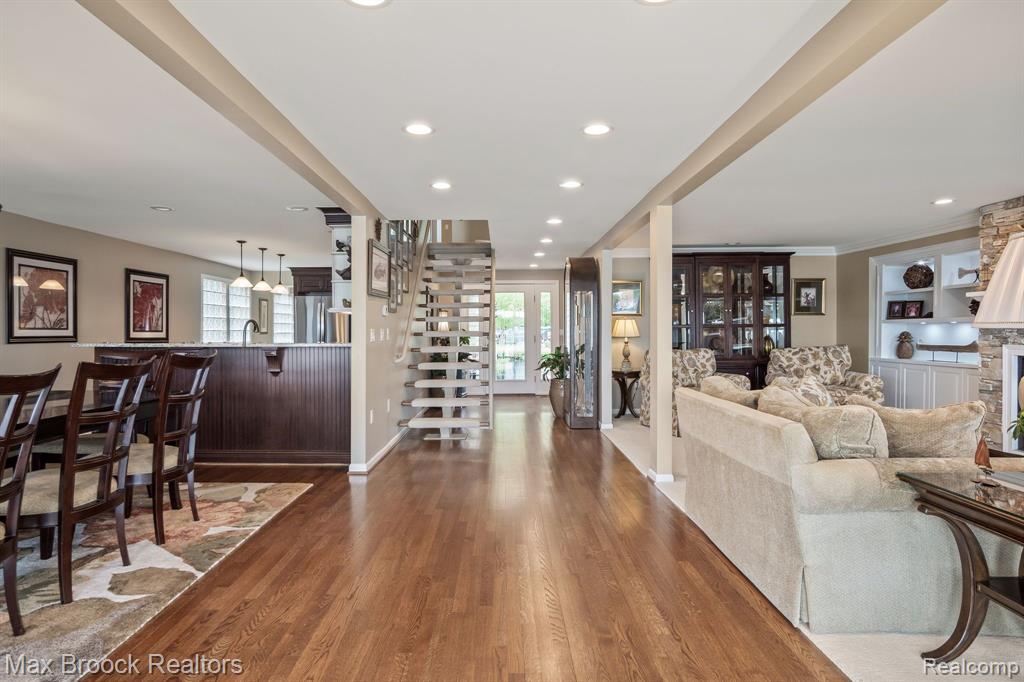 9522 Silverside, South Lyon, MI 48178 — Photo 10