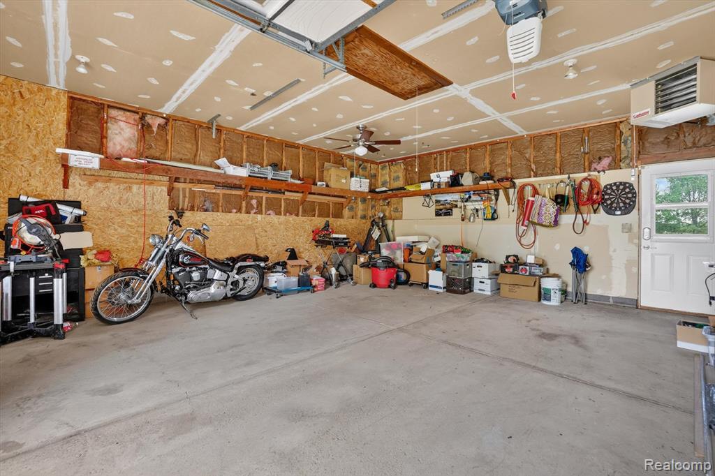 6888 Slawski Drive, Fowlerville, MI 48836 — Photo 39