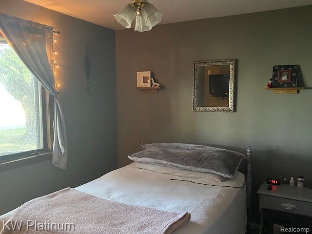 558 Myrtlewood Street, Marysville, MI 48040 — Photo 13