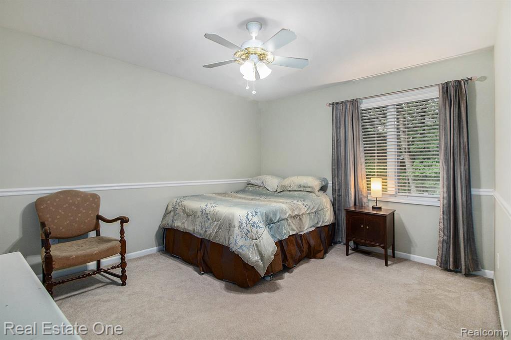 9832 Kingston Ridge, Clarkston, MI 48348 — Photo 29