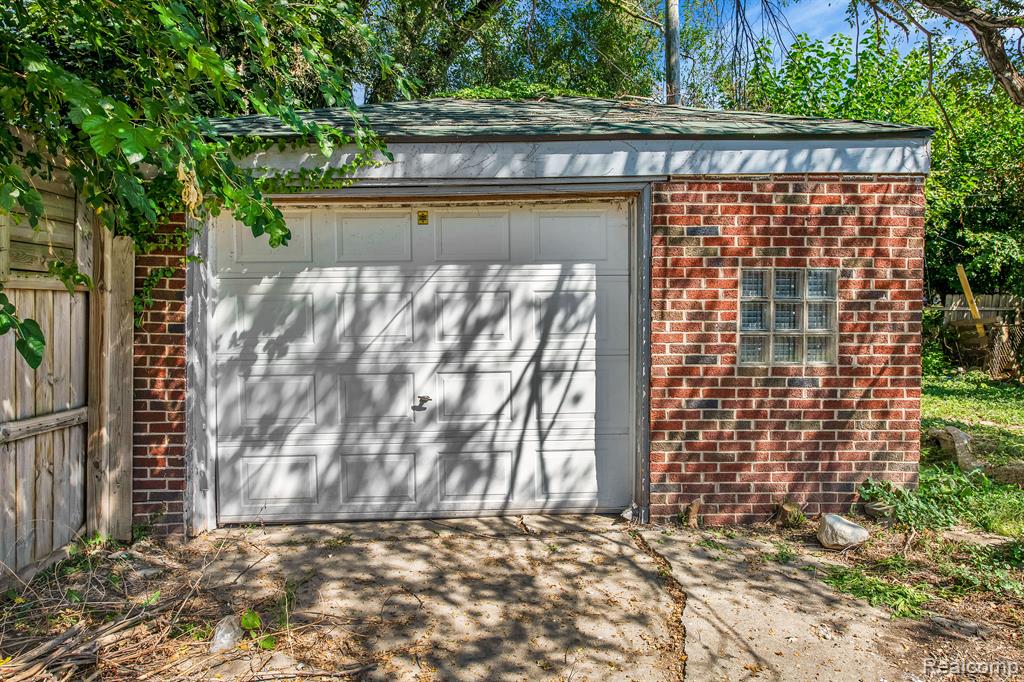 5926 BALFOUR Road, Detroit, MI 48224 — Photo 23