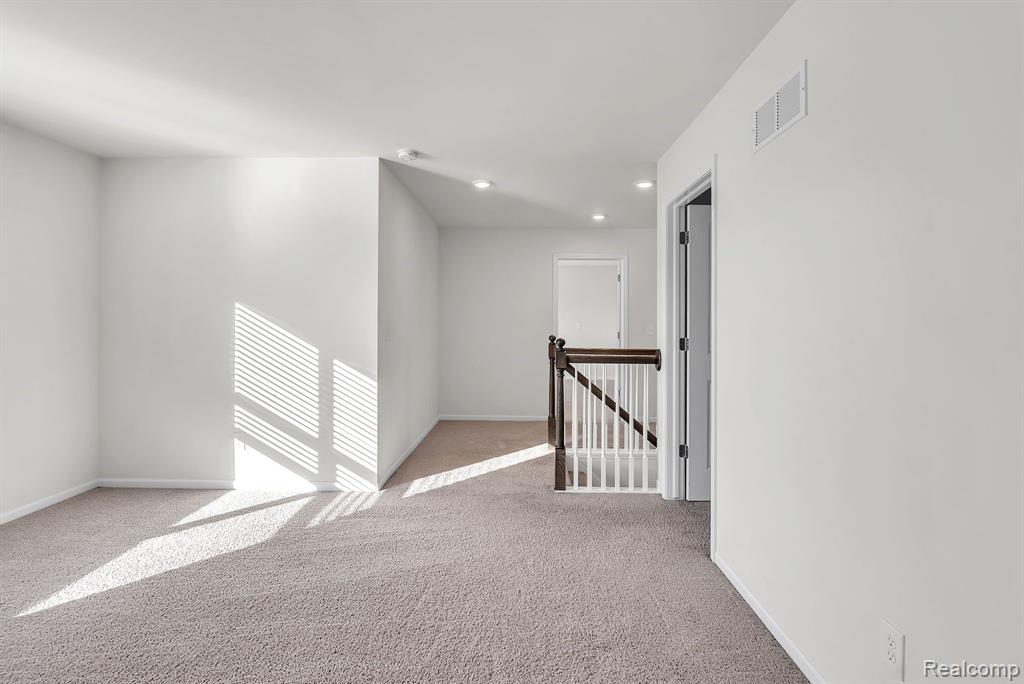 2019 WILTSHIRE Drive, Superior, MI 48198 — Photo 32