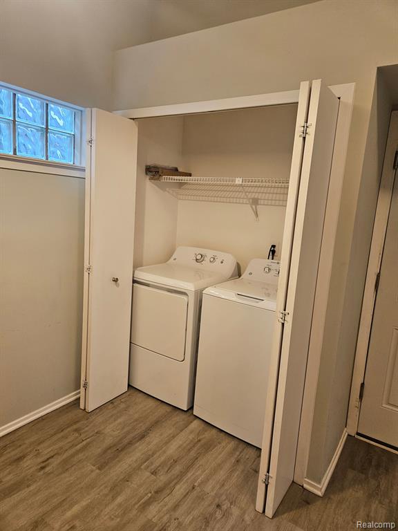 906 WHISPERWOOD Drive, Fenton, MI 48430 — Photo 20