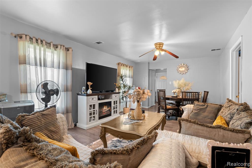 1325 E Lake Drive, Novi, MI 48377 — Photo 10