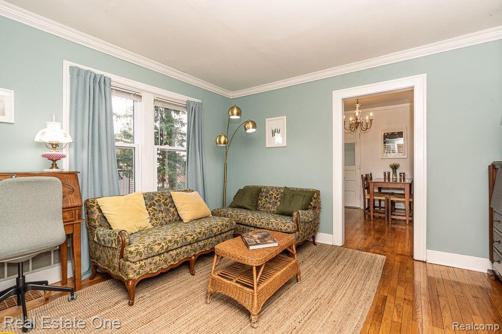 525 ARDMORE Drive, Ferndale, MI 48220 — Photo 9