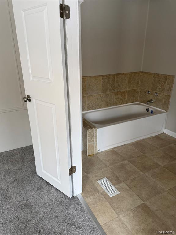 5249 Lapeer Road, Burton, MI 48509 — Photo 14