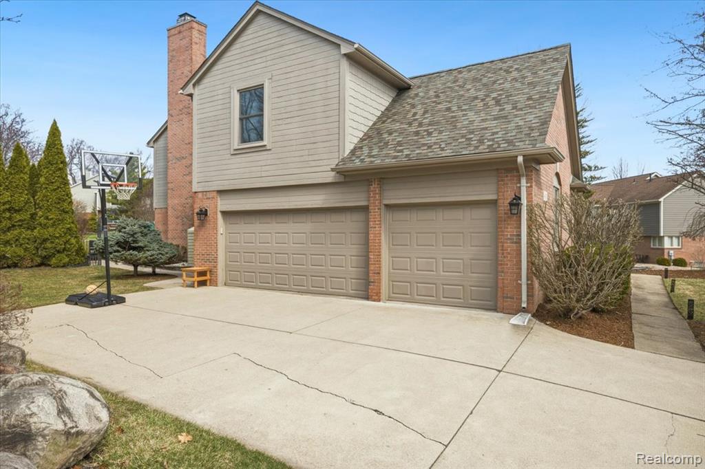 4471 S Castlewood Court, Auburn Hills, MI 48326 — Photo 58