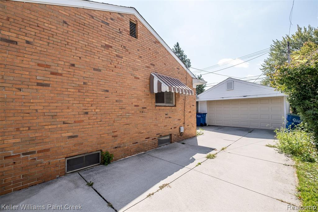 5134 Canterbury Lane, Warren, MI 48092 — Photo 33