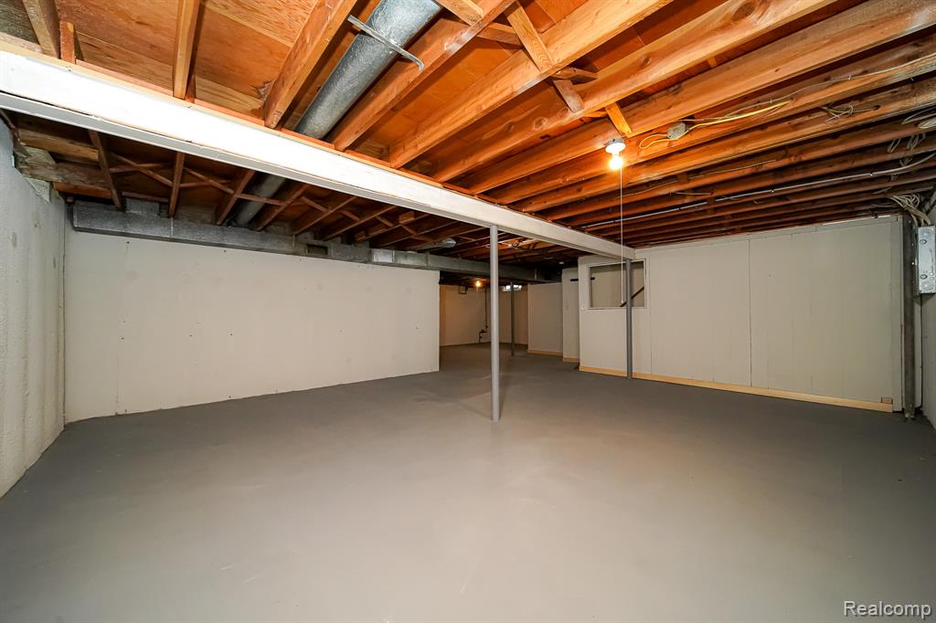 30644 HAYES Road, Roseville, MI 48066 — Photo 53