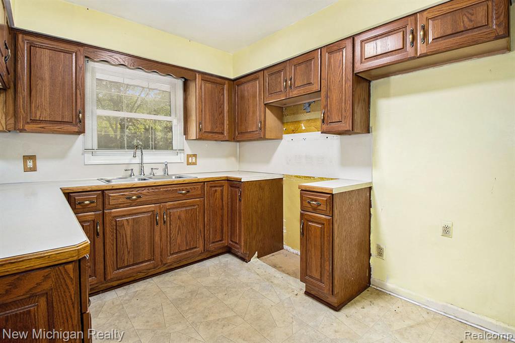 15097 Cortz Road, Petersburg, MI 49270 — Photo 11