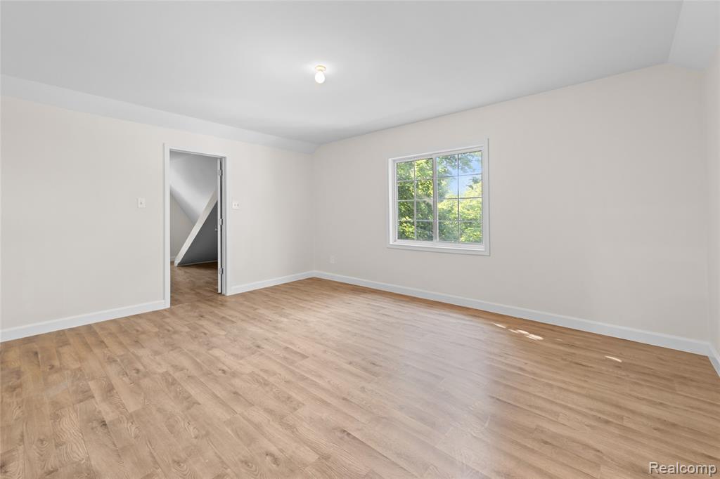5401 Orchard Avenue, Dearborn, MI 48126 — Photo 25