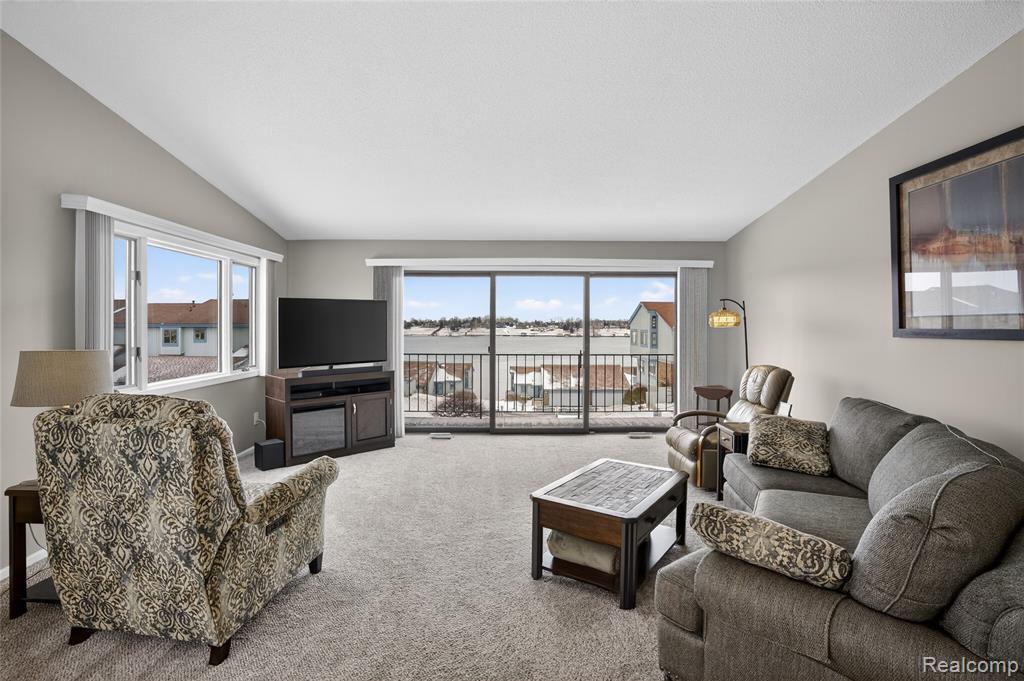 1715 River Road, 77, St. Clair, MI 48079 — front exterior