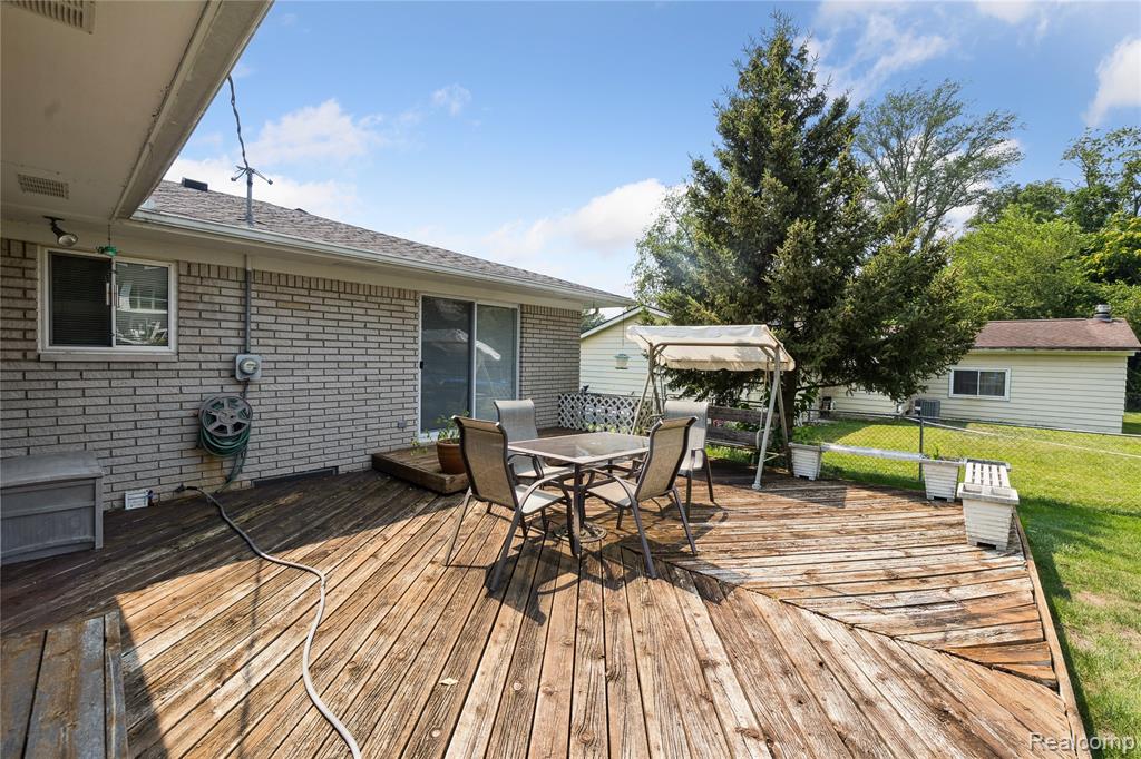8268 Cooley Beach Drive, White Lake, MI — Photo 42