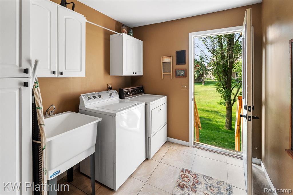 4317 Vassar Drive, Troy, MI 48085 — Photo 15