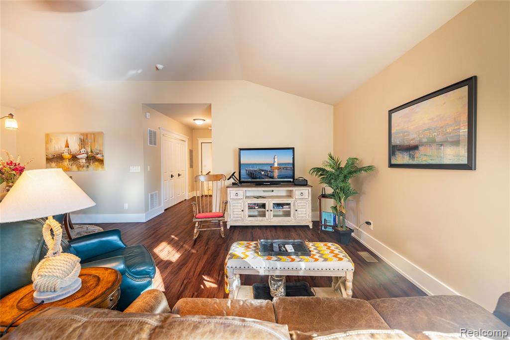 19495 Lighthouse Point, Grosse Ile, MI 48138 — Photo 55