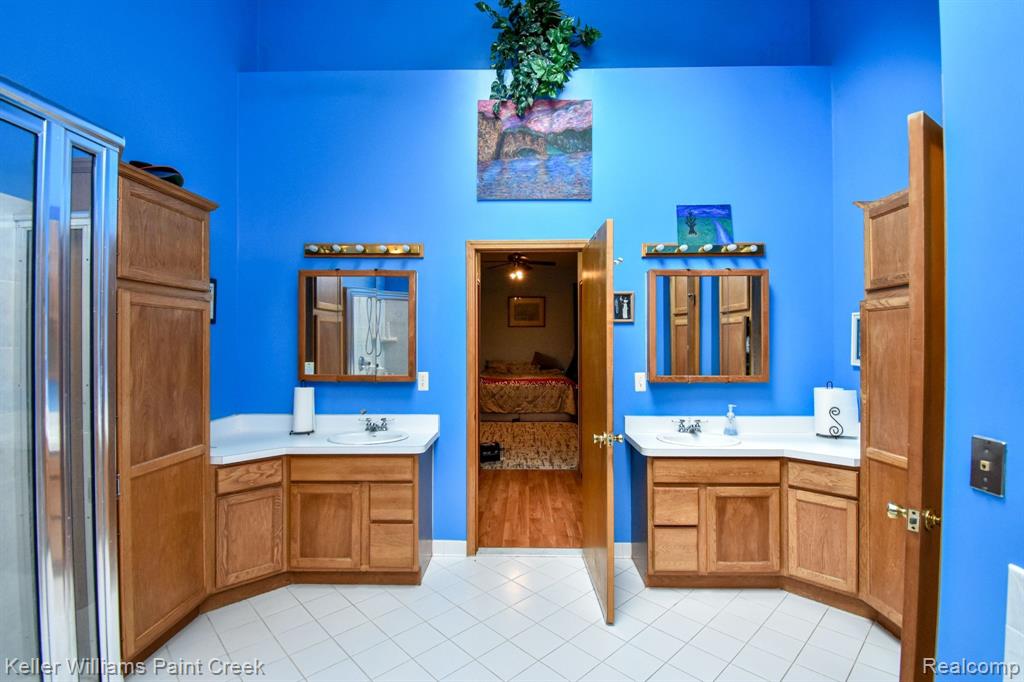 713 KNIBBE Road, Lake Orion, MI 48362 — Photo 29