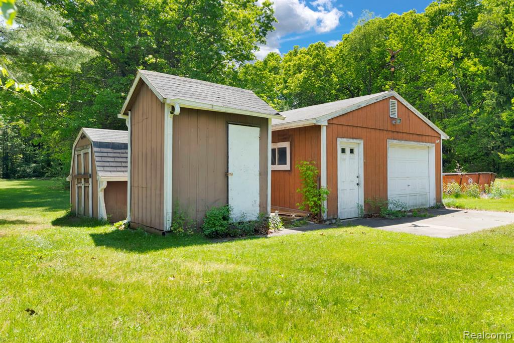 4207 Pine Grove Avenue, Fort Gratiot, MI 48059 — Photo 50
