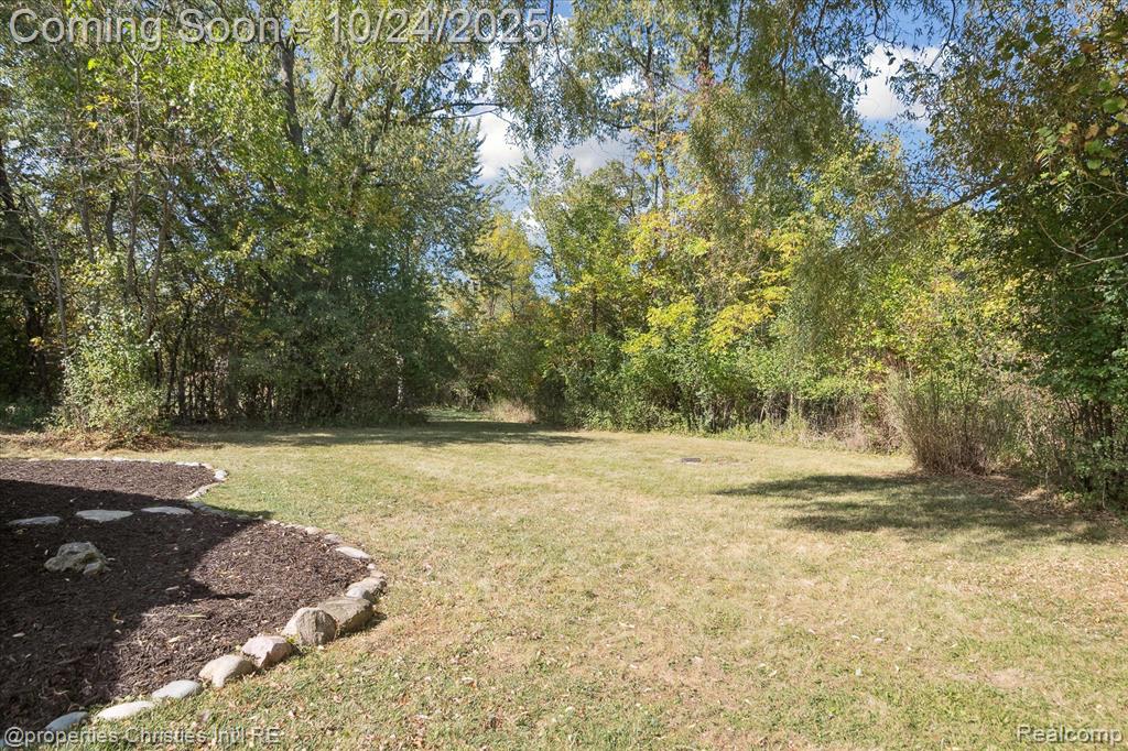 4066 Green Lake Road, West Bloomfield, MI 48324 — Photo 42