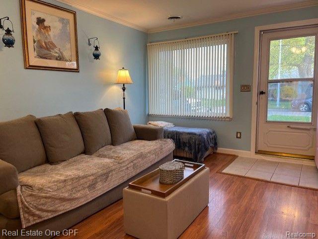 8256 BIRCH Street, Taylor, MI 48180 — Photo 3