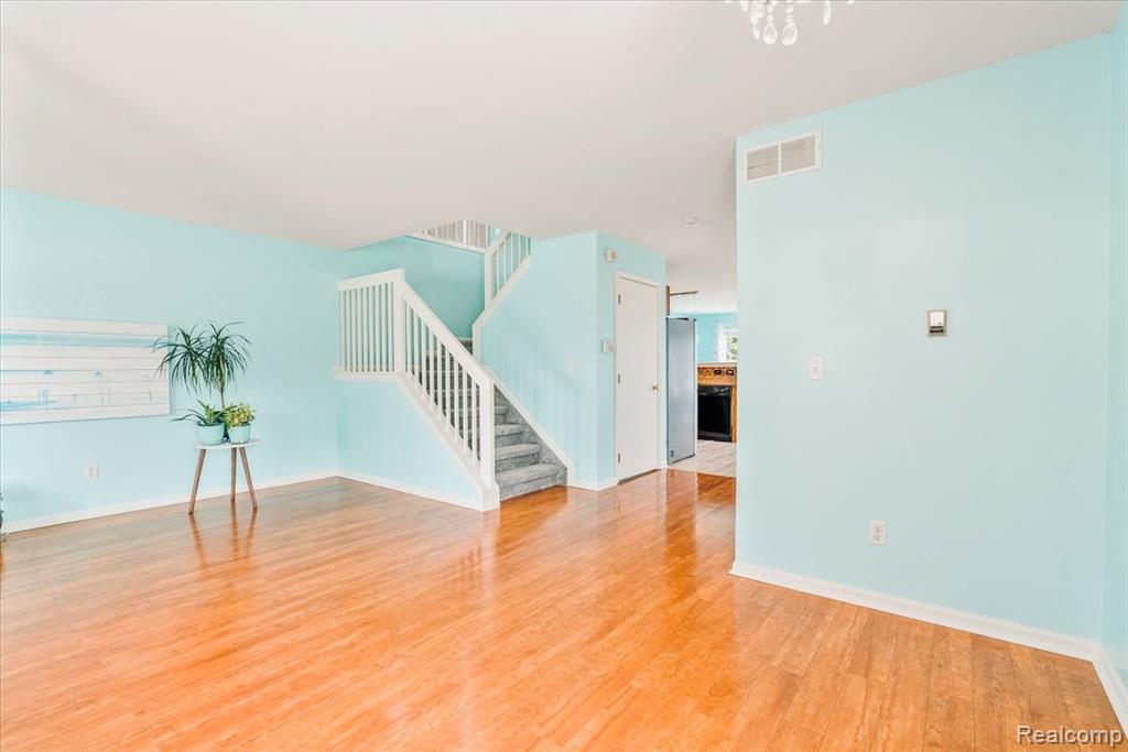 7329 Greenfield Street, Ypsilanti, MI 48197 — Photo 5
