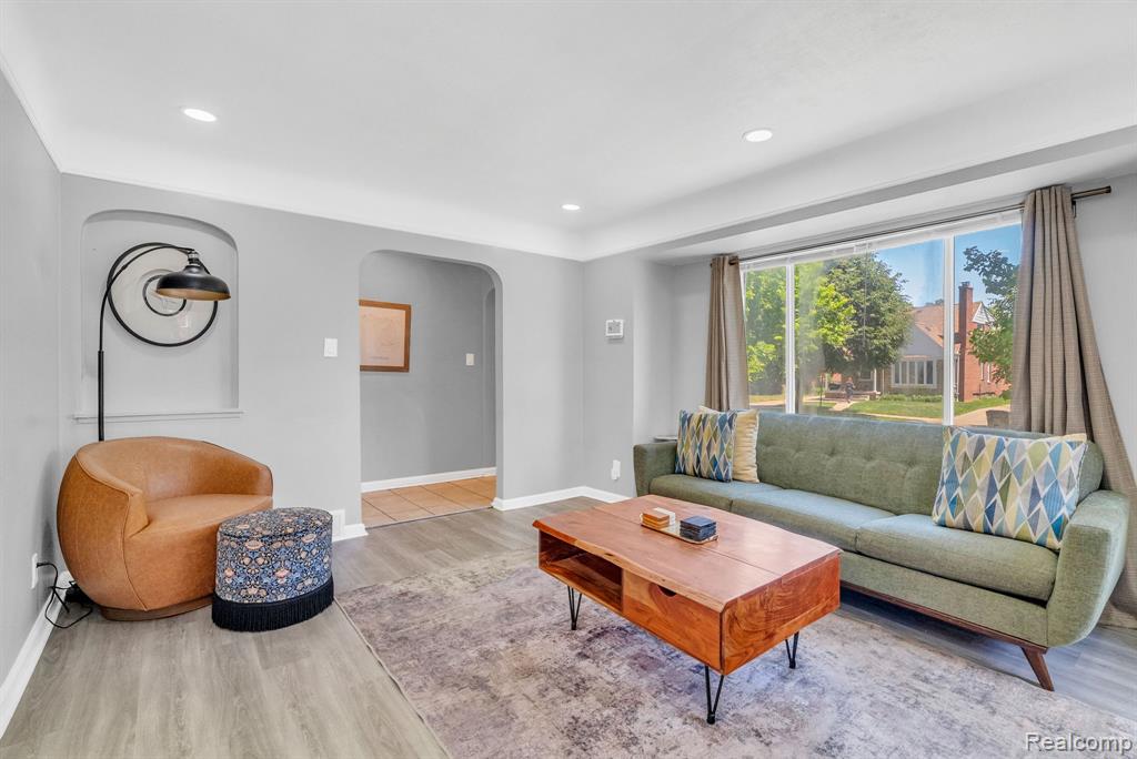 19139 Plainview Avenue, Detroit, MI 48219 — Photo 9