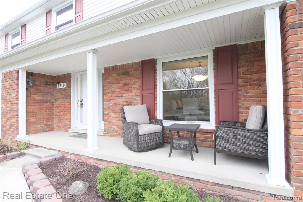 6749 ALDERLEY Way, West Bloomfield, MI — Photo 3