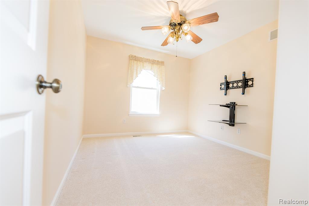 4346 MAYA Lane, Swartz Creek, MI 48473 — Photo 15