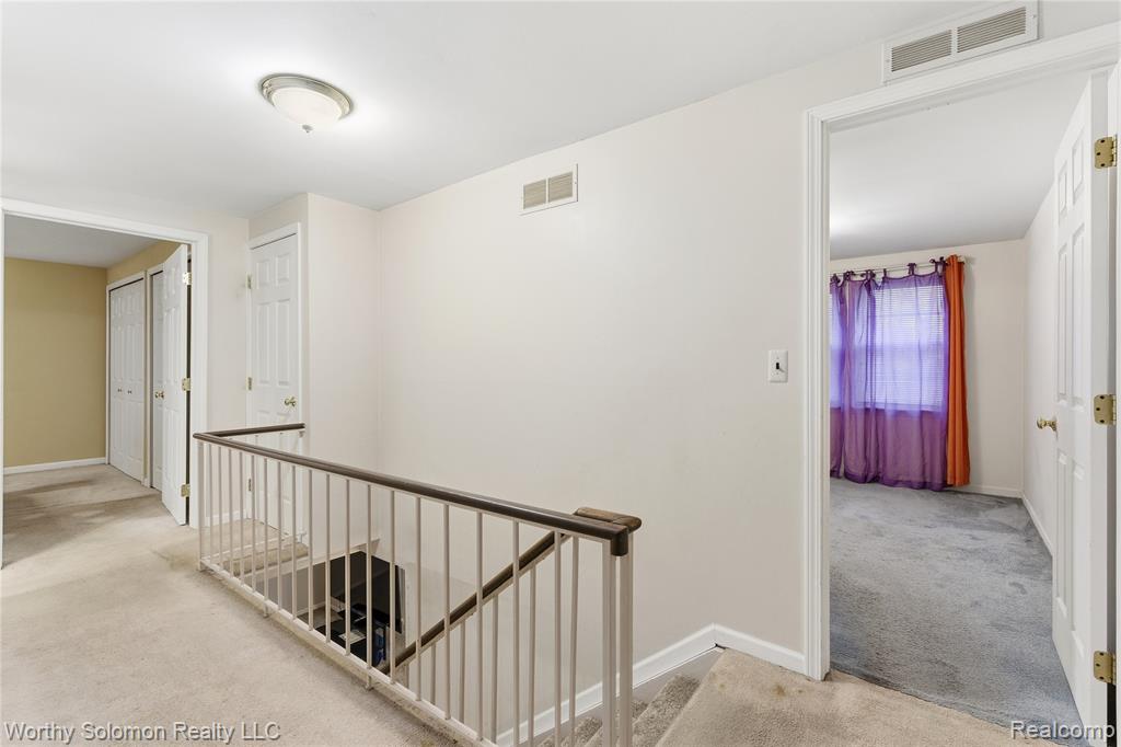 22415 Cranbrooke Drive, Novi, MI — Photo 15