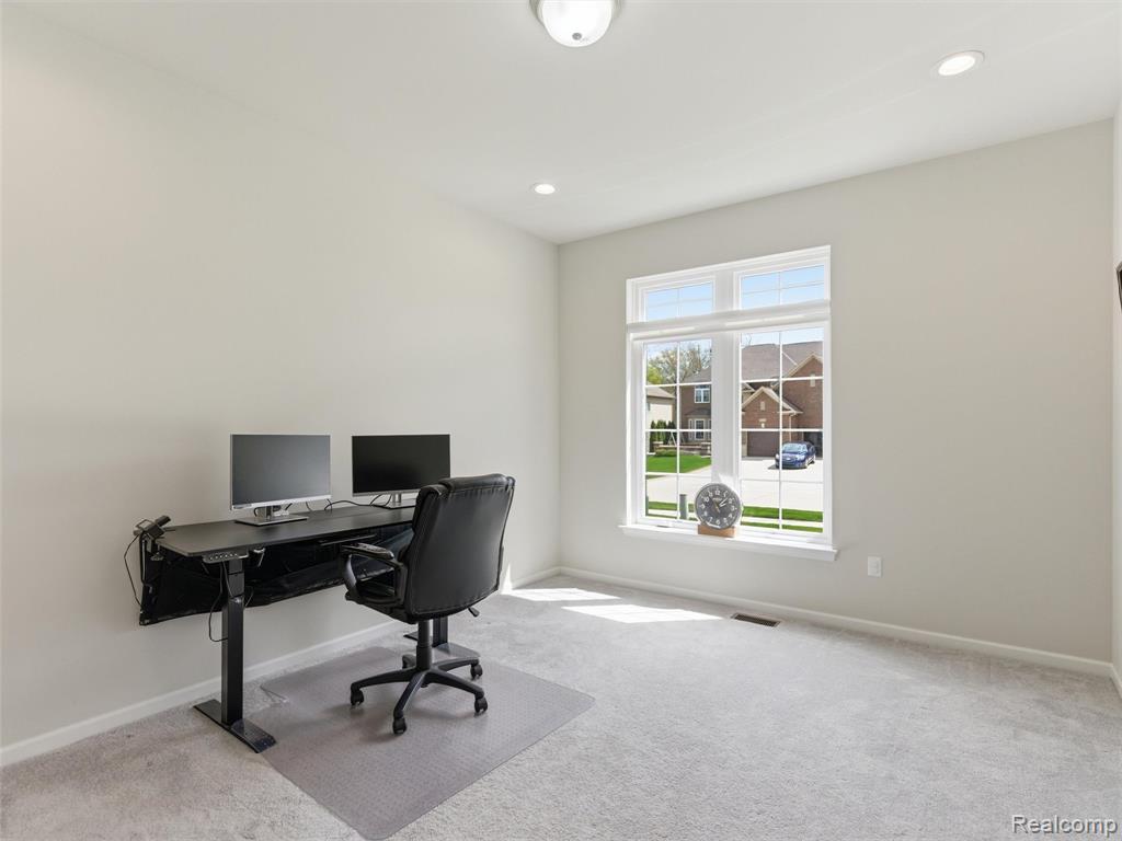1551 Garrett Drive, Troy, MI 48085 — Photo 27