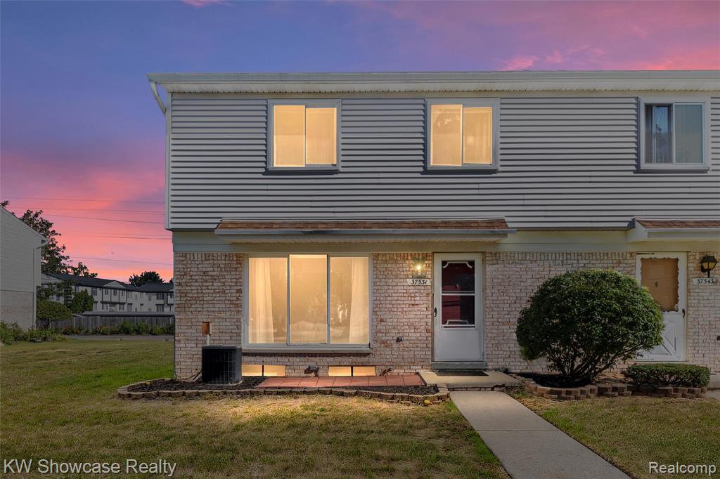 37531 N Colonial Drive, Westland, MI