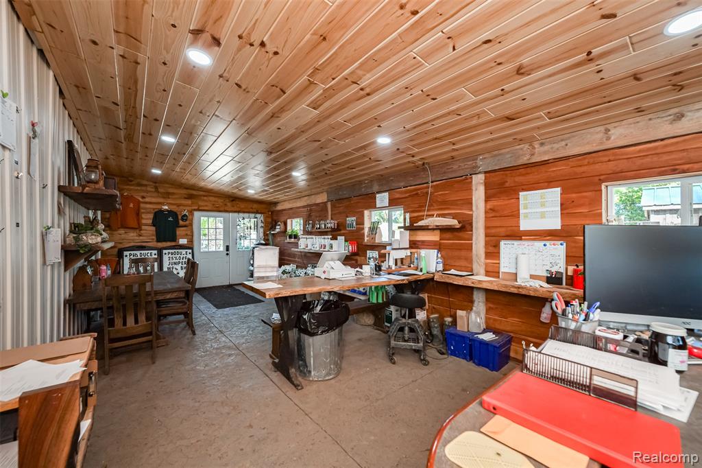 2076 Seymour Lake Road, Ortonville, MI 48462 — Photo 13