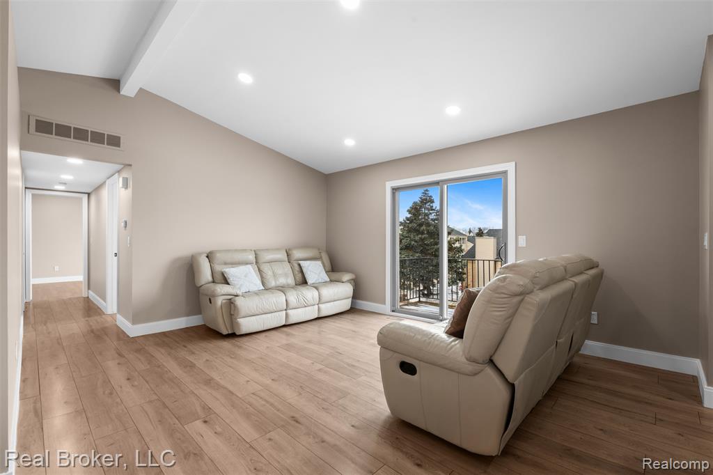 44594 Connecticut, Clinton Twp, MI 48038 — Photo 4