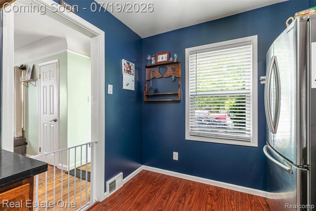 483 Kings Highway, Wyandotte, MI 48192 — Photo 8
