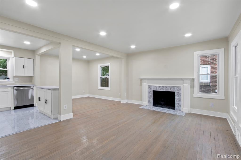 18614 Griggs Street - Photo 3