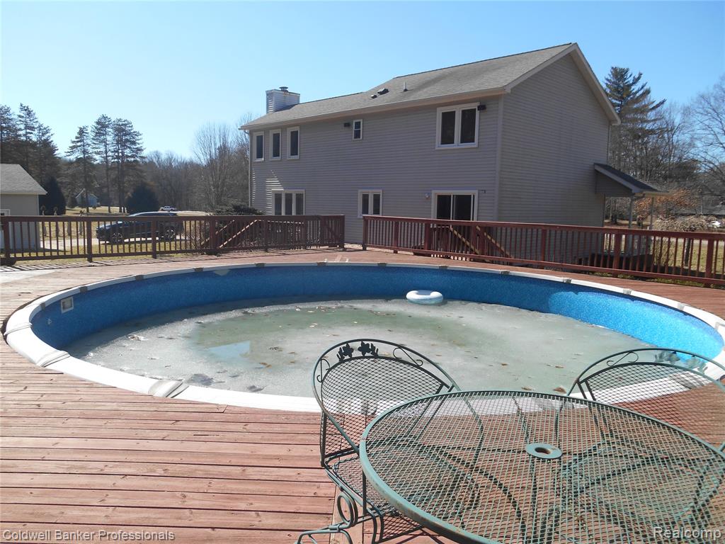 2704 Genny Ridge Drive, Lapeer, MI 48446 — Photo 25
