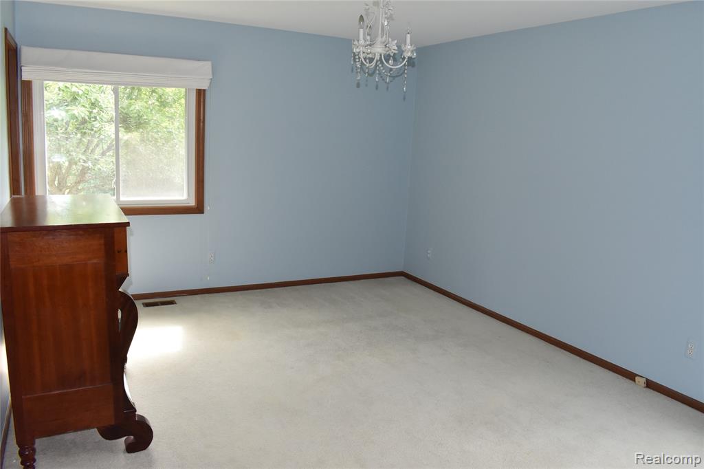 16318 White Haven Drive, Northville, MI 48168 — Photo 10