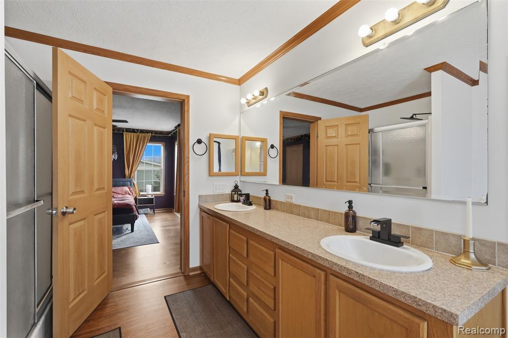 11105 Wood Run Circle, South Lyon, MI 48178 — Photo 28