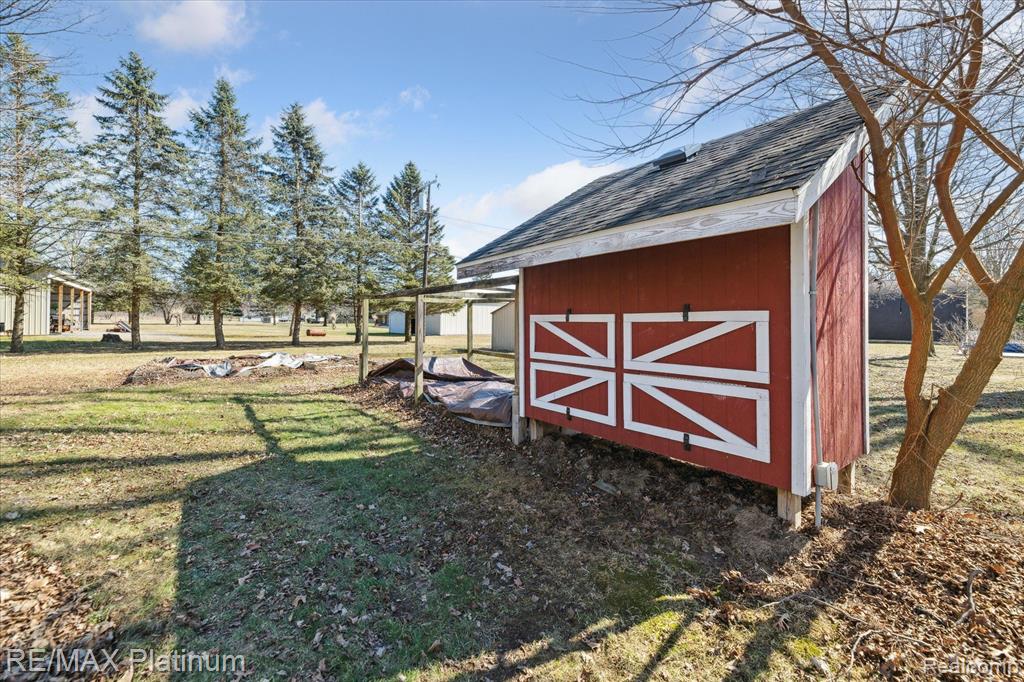 3968 Cemetery Road, Fowlerville, MI 48836 — Photo 32
