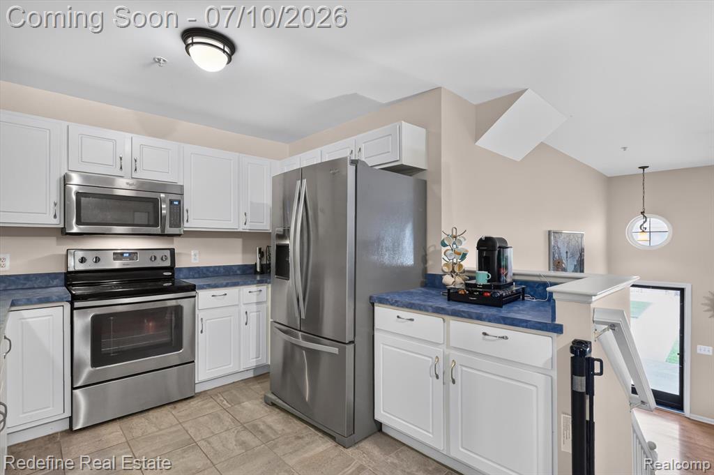 420 Boardwalk Drive, Walled Lake, MI 48390 — Photo 7