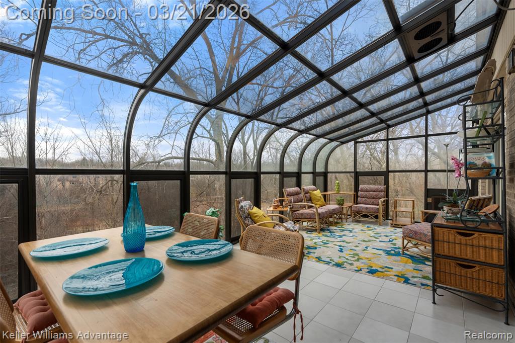 4974 Countryside Drive, West Bloomfield, MI 48323 — Photo 4